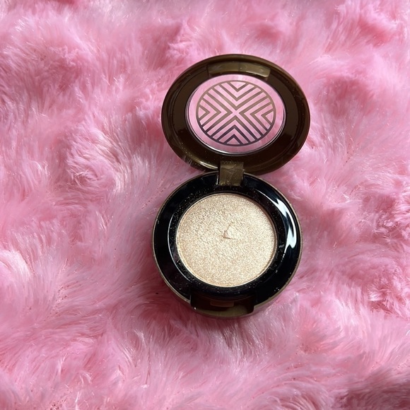 MAC Cosmetics Soft Force (Style Warriors) Limited Edition/Rare Eyeshadow - Picture 2 of 10